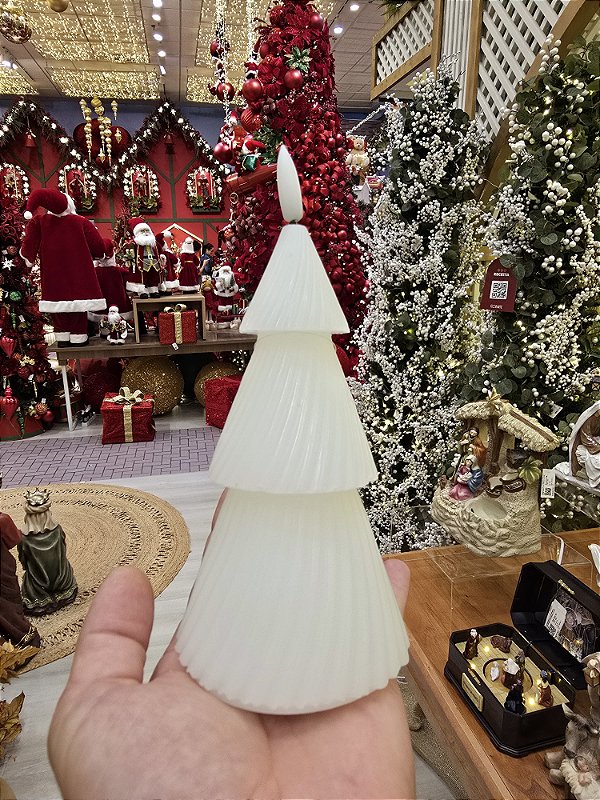 VELA EM CERA COM LED ÁRVORE BRANCA 13,5CM - PRÉ VENDA 2025
