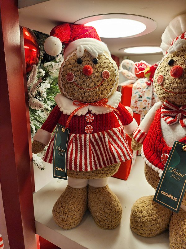 BONECA GINGERBREAD VERMELHA E BRANCA 38CM - PRÉ VENDA 2025