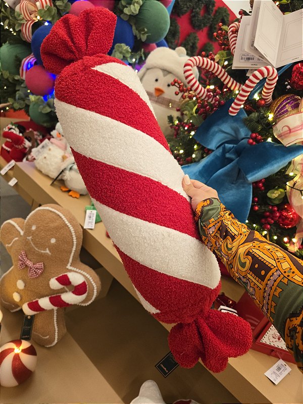 ALMOFADA CANDY CANE VERMELHA E BRANCA 40CM - PRÉ VENDA 2025