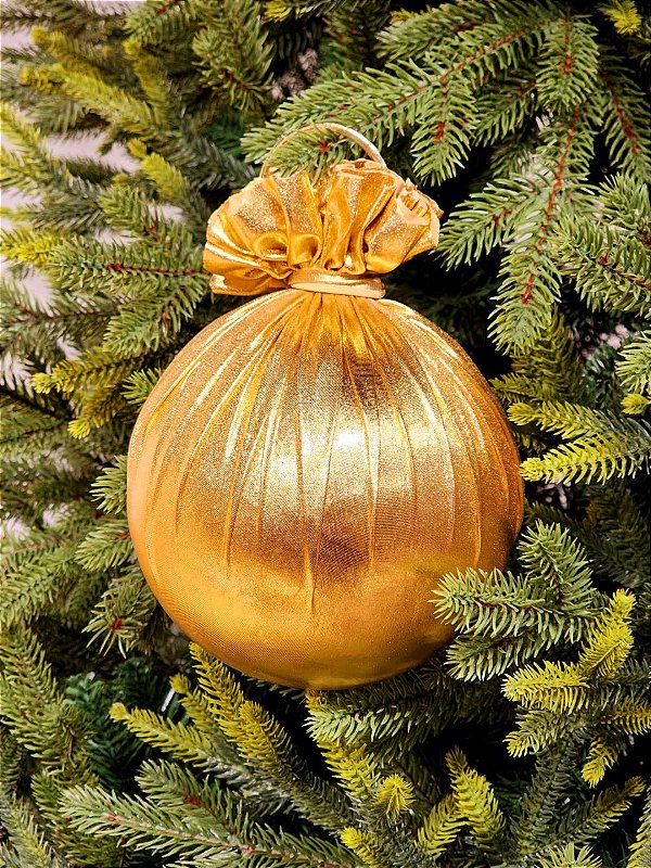 BOLA EM TECIDO METALIZADO OURO 12CM