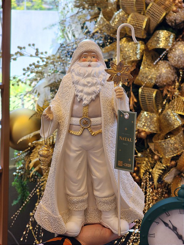 PAPAI NOEL EM RESINA COM CAJADO BRANCO E DOURADO 32CM - PRÉ VENDA 2025