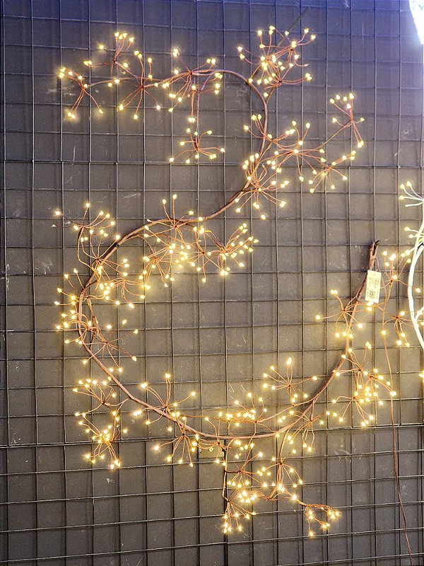 GALHO FIO DE FADA 480 LEDS WARM COM STROBO USO INTERNO E EXTERNO 1,80CM BIVOLT - PRÉ VENDA 2025