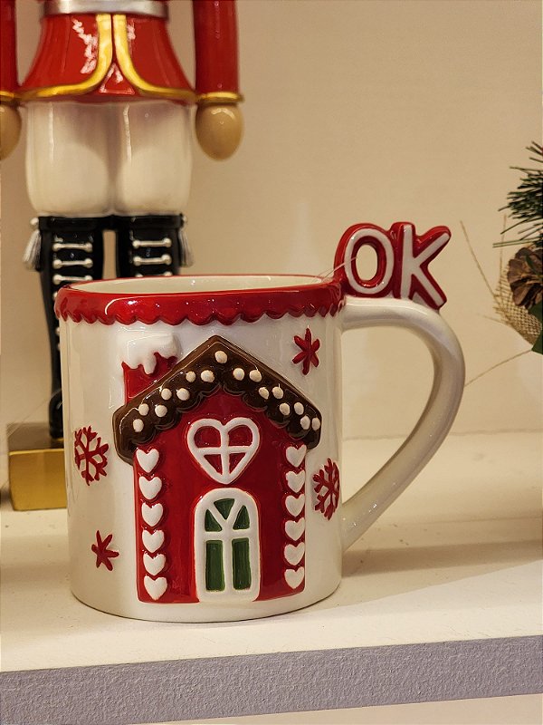 CANECA DECORATIVA CASA GINGER VERMELHO E BEGE 13CM - PRÉ VENDA 2025
