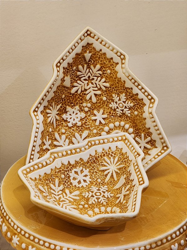 PETISQUEIRA GINGERBREAD BEGE E BRANCO 17CM