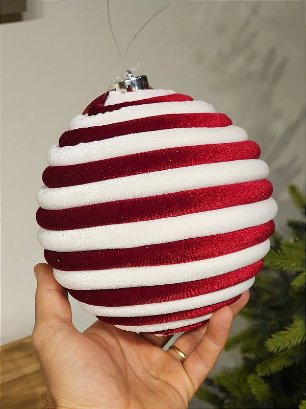 BOLA DECORADA VERMELHA E BRANCA 15CM
