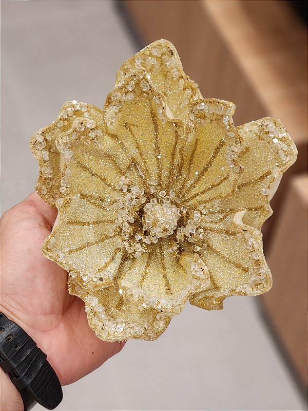 FLOR MAGNOLIA COM GLITTER OURO 22CM - PRÉ VENDA 2025