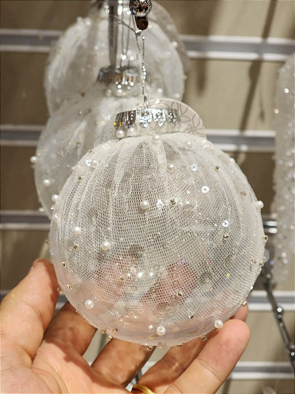 BOLA DECORADA BRANCA 10CM COM 3 UNIDADES - PRÉ VENDA 2025