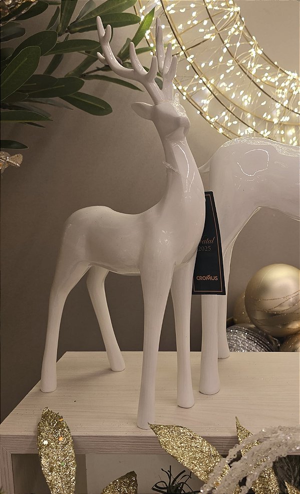 RENA EM PÉ EM PORCELANA BRANCA 33CM - PRÉ VENDA 2025