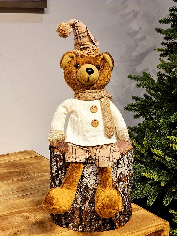 URSO SENTADO COM TOUCA XADREZ 55CM