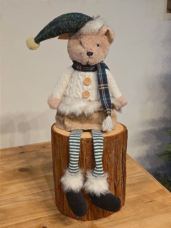 URSO MENINA SENTADA COM CASACO TRICOT COM CACHECOL 60CM