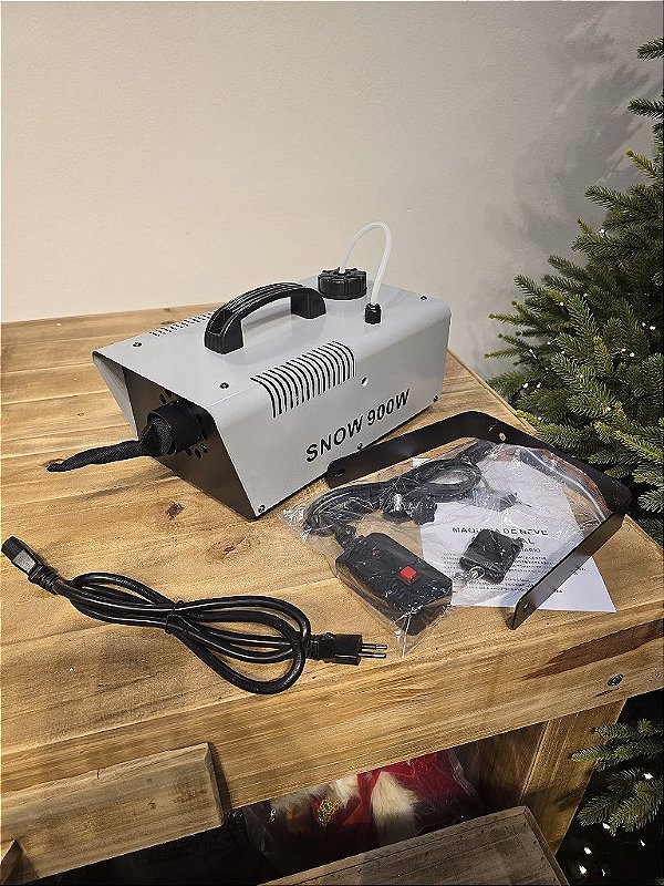 MAQUINA DE NEVE ARTIFICIAL 220V COM CONTROLE REMOTO 900W