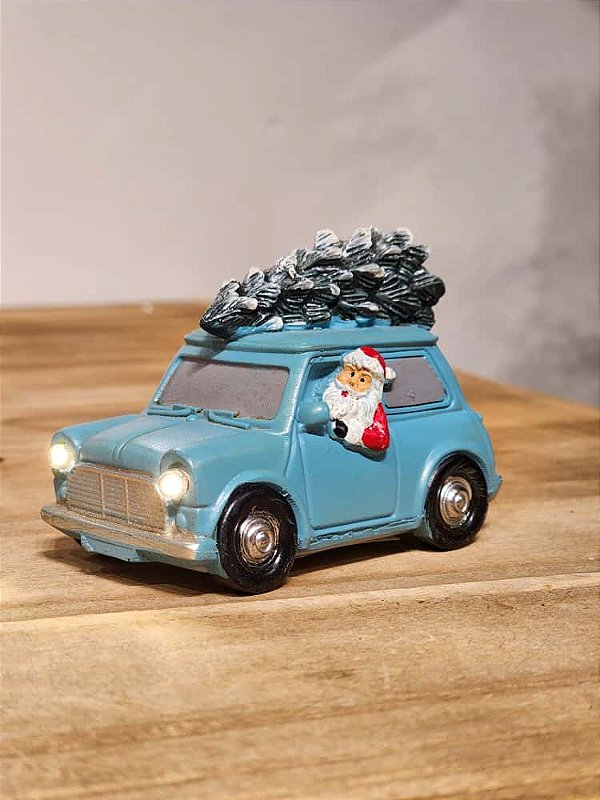 PAPAI NOEL DIRIGINDO CARRO AZUL COM ÁRVORE 9CM
