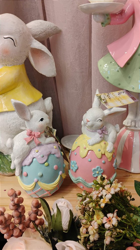 CASAL DE COELHOS COM OVOS 16CM - PRÉ VENDA 2026