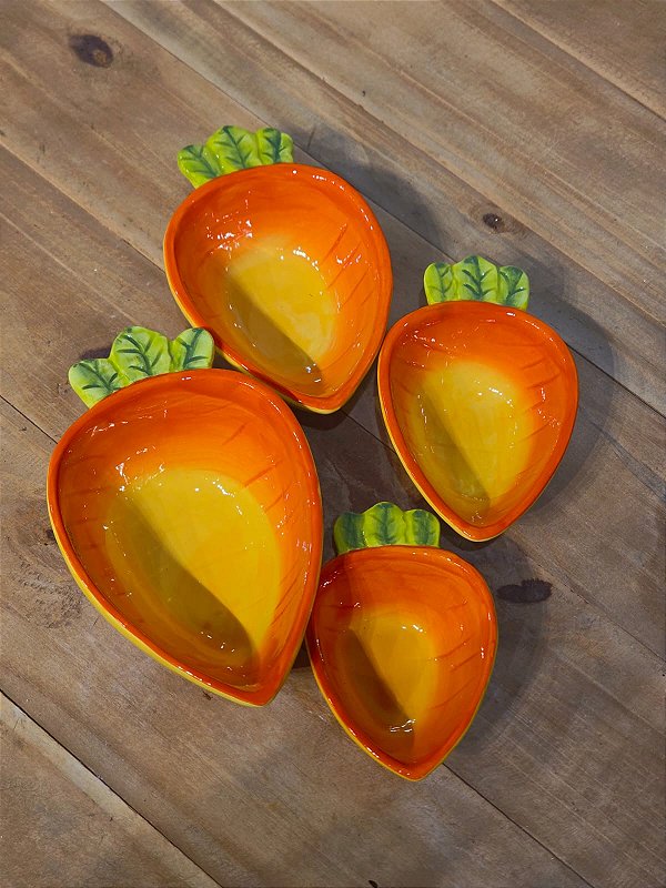 JOGO DE MEDIDORES CENOURA COM 4 UNIDADES