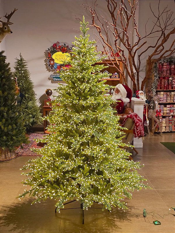 ÁRVORE PINHEIRO REALISTA PÁRIS 2,10CM 3002 GALHOS SUPER ILUMINADA 7000 LEDS WARM BIVOLT