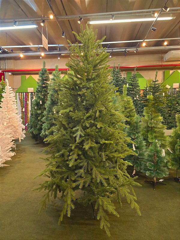 ÁRVORE PINHEIRO REALISTA AURORA 2,10CM 1169 GALHOS - PRÉ VENDA 2026