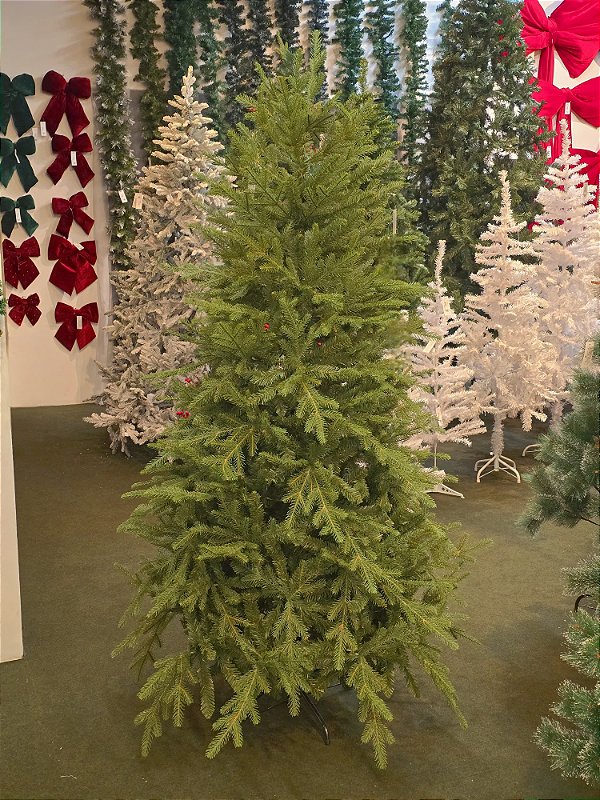 ÁRVORE PINHEIRO REALISTA AURORA 1,80CM 825 GALHOS - PRÉ VENDA 2026