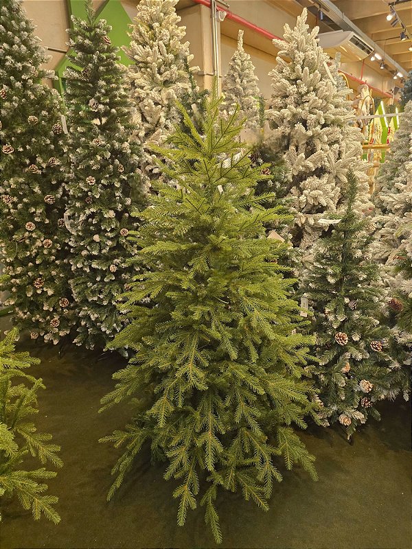 ÁRVORE PINHEIRO REALISTA AURORA 1,50CM 523 GALHOS - PRÉ VENDA 2026