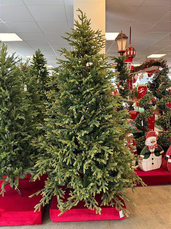 ÁRVORE LUXO PINHEIRO SUPER REALISTA MELBOURNE 1,50CM 474 GALHOS COM 1400 LEDS FIO DE FADA - PRÉ VENDA 2026