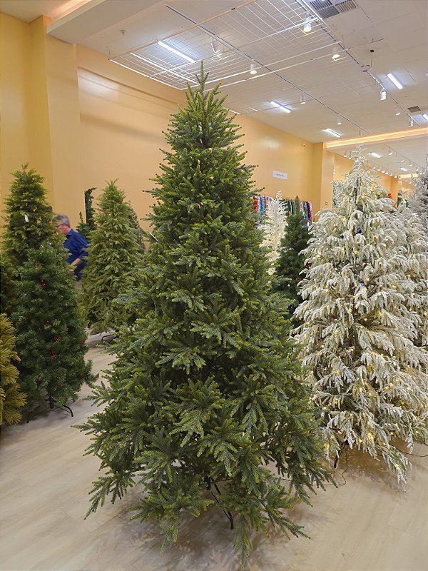 ÁRVORE LUXO PINHEIRO SUPER REALISTA YUKON 2,25CM 10379 GALHOS EMBORRACHADOS - PRÉ VENDA 2026