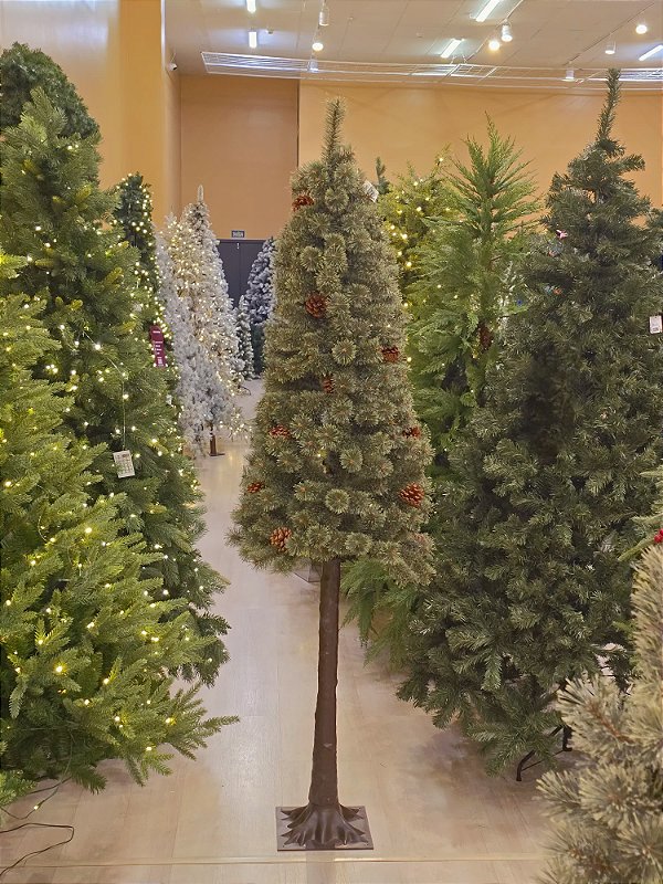 ÁRVORE PINHEIRO FOREST COM PINHAS 1,95CM 241 GALHOS - PRÉ VENDA 2026