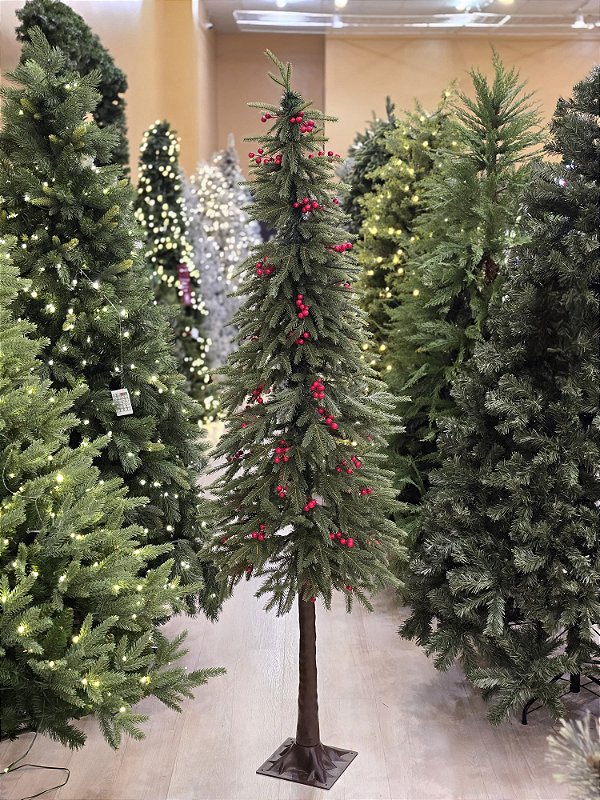 ÁRVORE PINHEIRO PINEWOOD COM BERRYS 1,95CM 245 GALHOS - PRÉ VENDA 2026