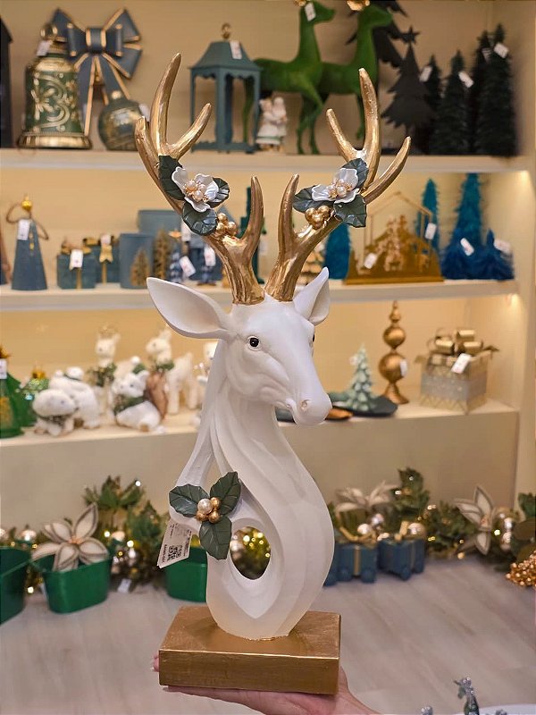 BUSTO DE RENA EM RESINA BRANCO E DOURADO COM PEROLAS 48,5CM - PRÉ VENDA 2026