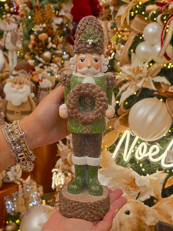 SOLDADO QUEBRA NOZES VERDE RÚSTICO COM GUIRLANDA 31CM - PRÉ VENDA 2026