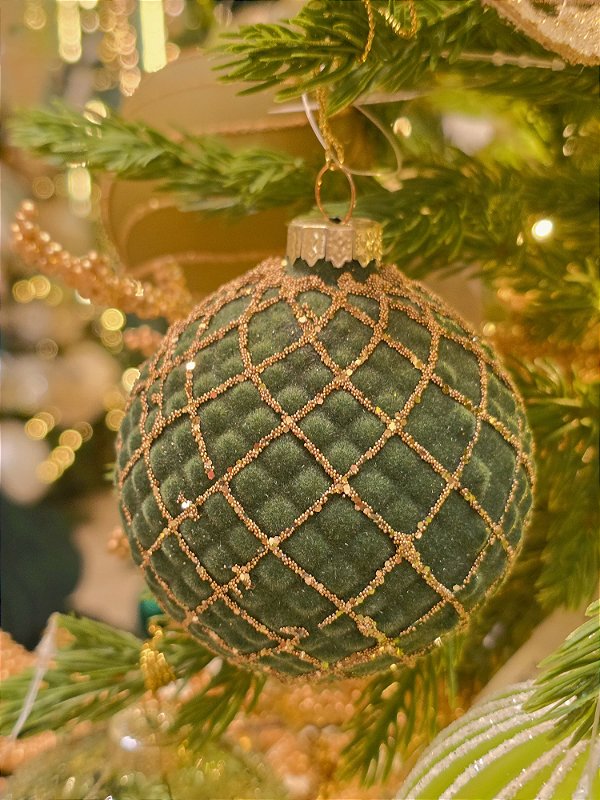 BOLA DE VIDRO VERDE VELUDO COM DOURADO 9,5CM - PRÉ VENDA 2026