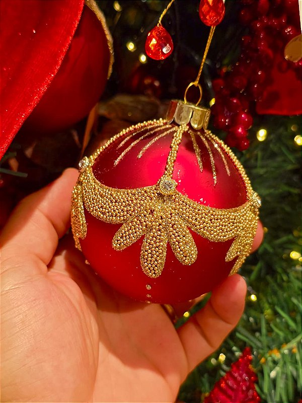 BOLA DE VIDRO VERMELHA COM DOURADO 8CM - PRÉ VENDA 2026