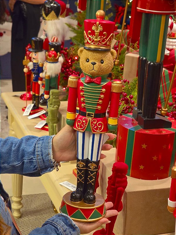 URSO SOLDADO DE CHUMBO COM GRAVATA 46CM - PRÉ VENDA 2026