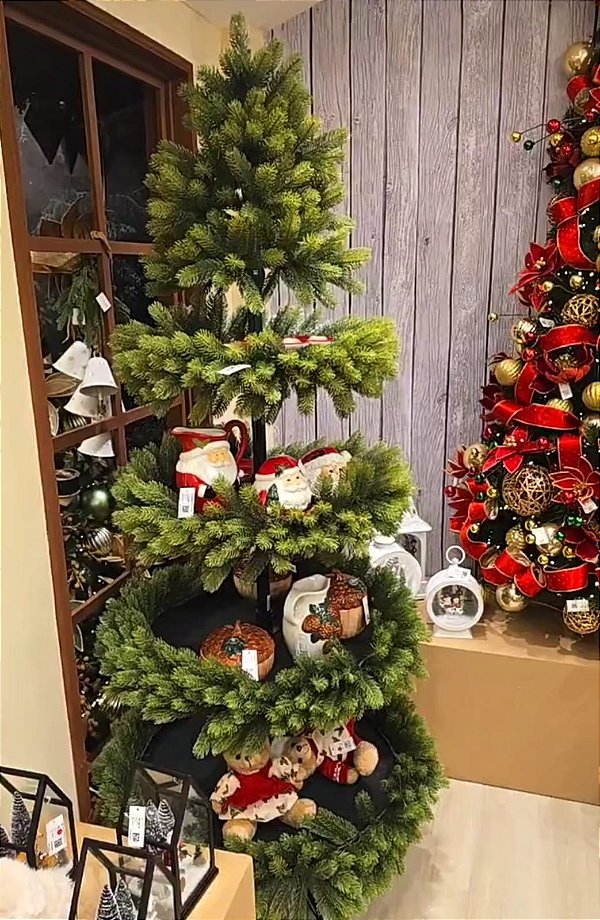 ÁRVORE PARA VILA COM 1443 GALHOS EMBORRACHADOS COM 4 ANDARES DE SUPORTES 2,10CM - PRÉ VENDA 2026