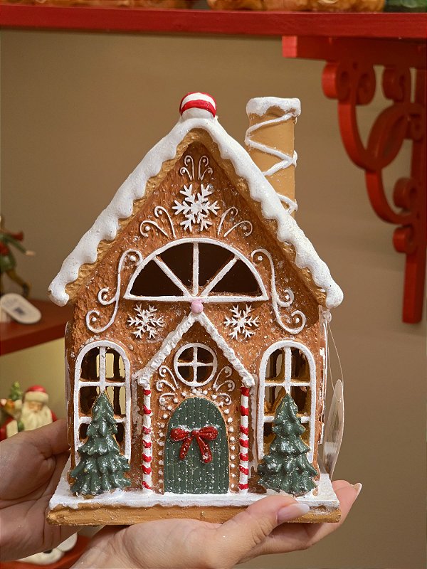 CASA GINGER ARABESCO EM RESINA 25CM - PRÉ VENDA 2026