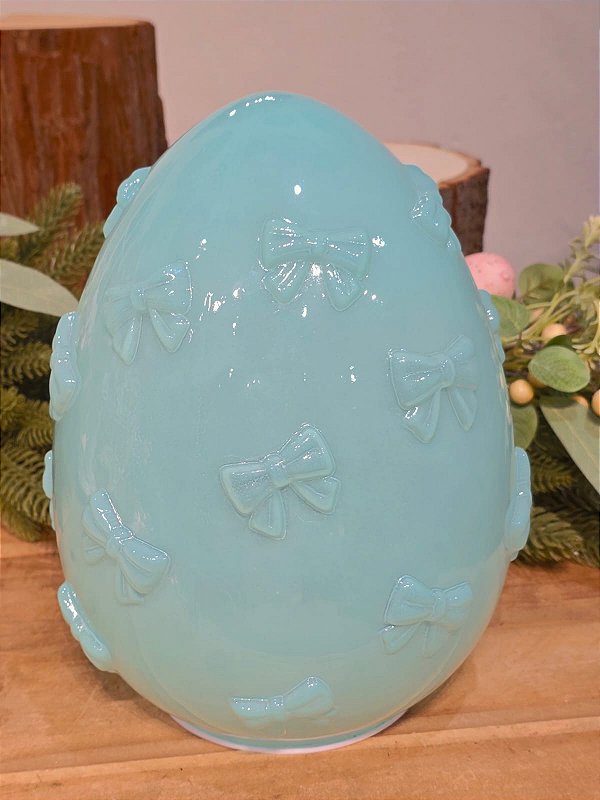 OVO AZUL COM LED E BORBOLETAS 25CM