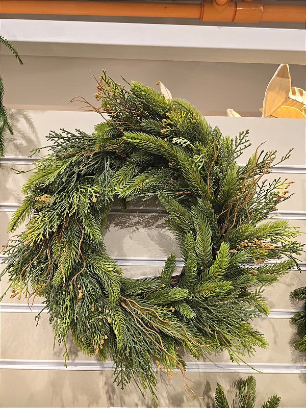 GUIRLANDA REALISTA CIPRESTE TOQUE REAL 50CM - PRÉ VENDA 2026