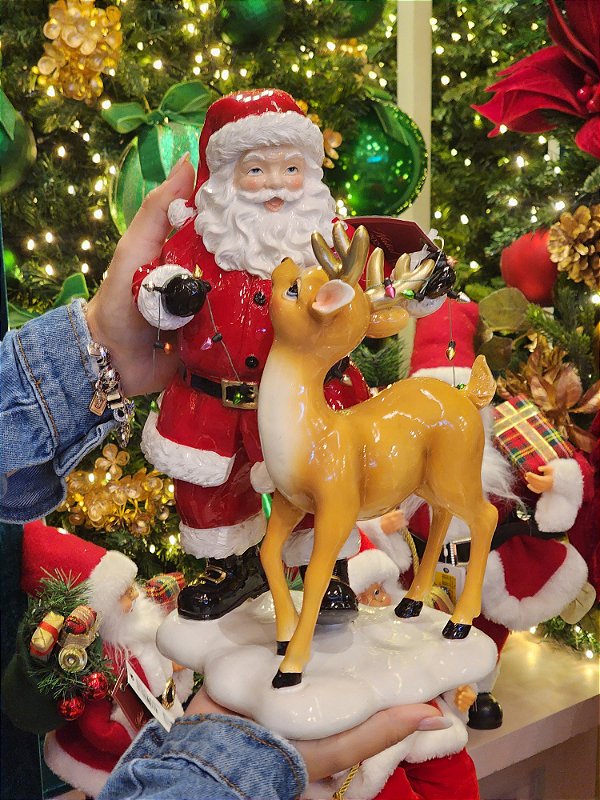 PAPAI NOEL COM RENA E CORDÃO DE PISCA EM RESINA PREMIUM 40CM - PRÉ VENDA 2026