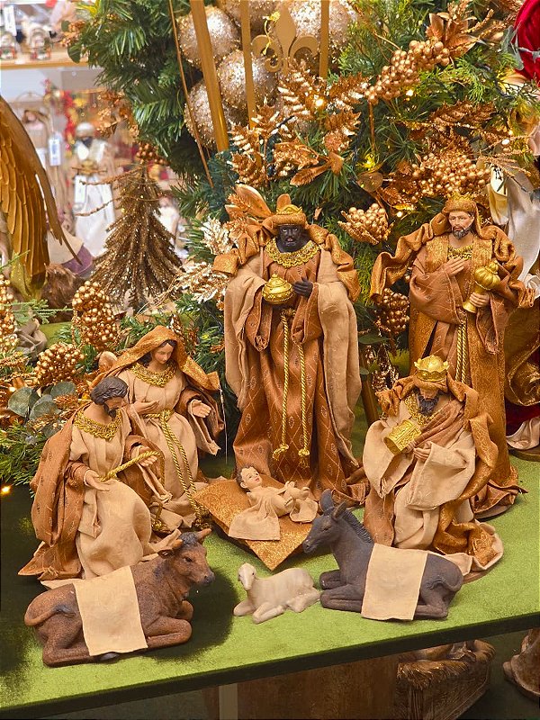 PRESÉPIO LINHA SACRA 9 PEÇAS 30CM - PRÉ VENDA 2026