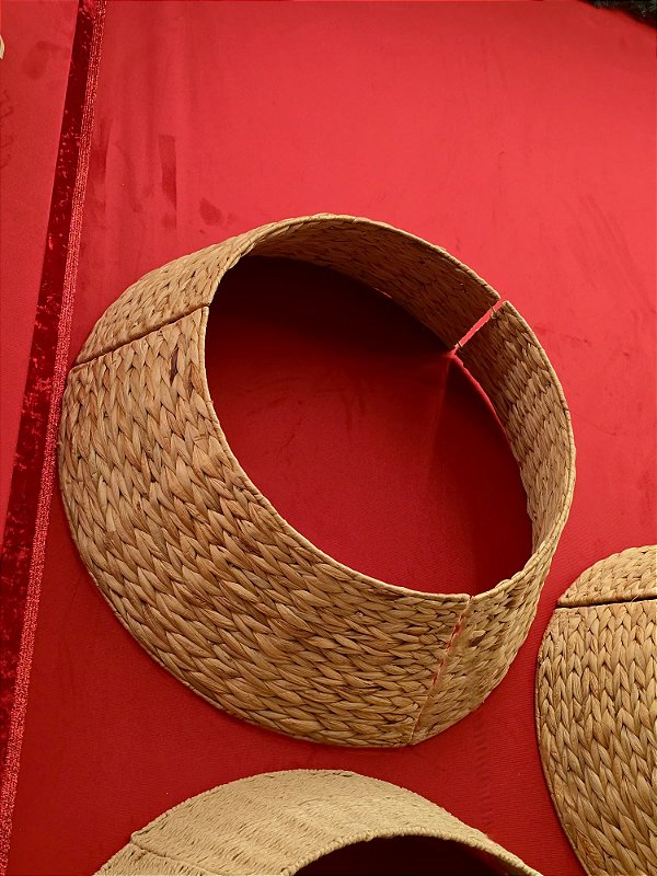 SAIA RIGIDA PARA ÁRVORE DE NATAL TRANÇADA NATURAL 70CM DESMONTÁVEL - PRÉ VENDA 2026