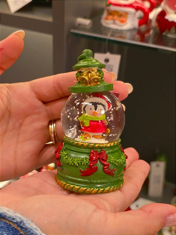GLOBO DE NEVE VERDE COM PINGUIM - PRÉ VENDA 2026