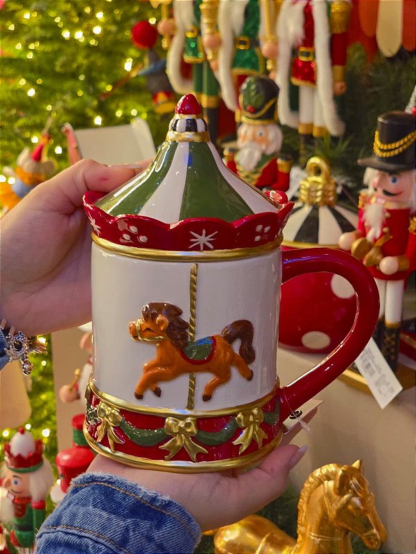 CANECA COM TAMPA CIRCO COM CAVALO 19CM - PRÉ VENDA 2026