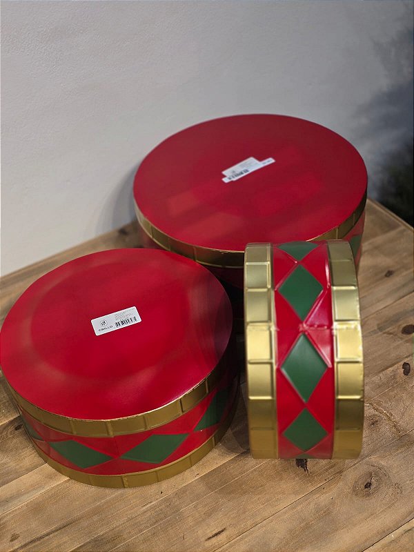 TRIO DE TAMBOR EM METAL DECORADO VERMELHO, VERDE E DOURADO