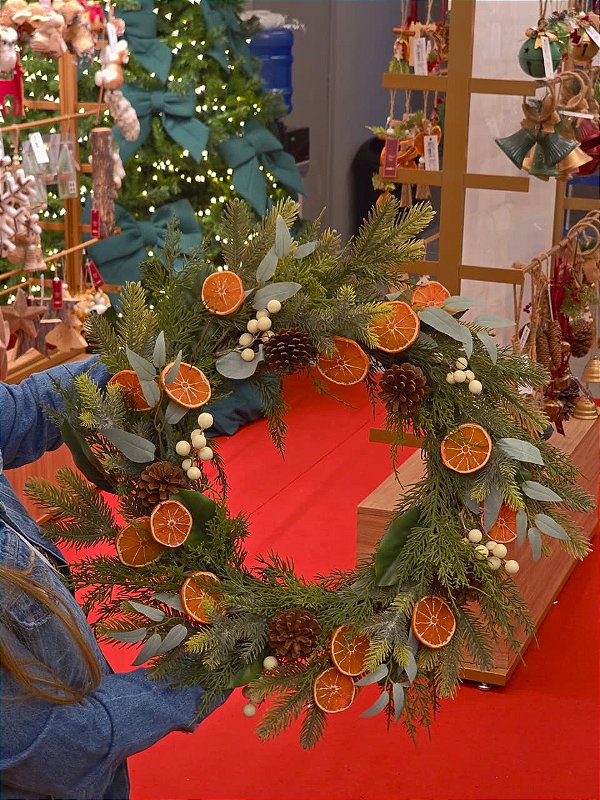 GUIRLANDA NATURAL VERDE COM LARANJA E FOLHAS 58CM - PRÉ VENDA 2026