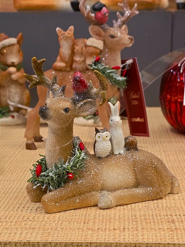 RENA DEITADA MARROM COM COELHO E CORUJA 12CM - PRÉ VENDA 2026