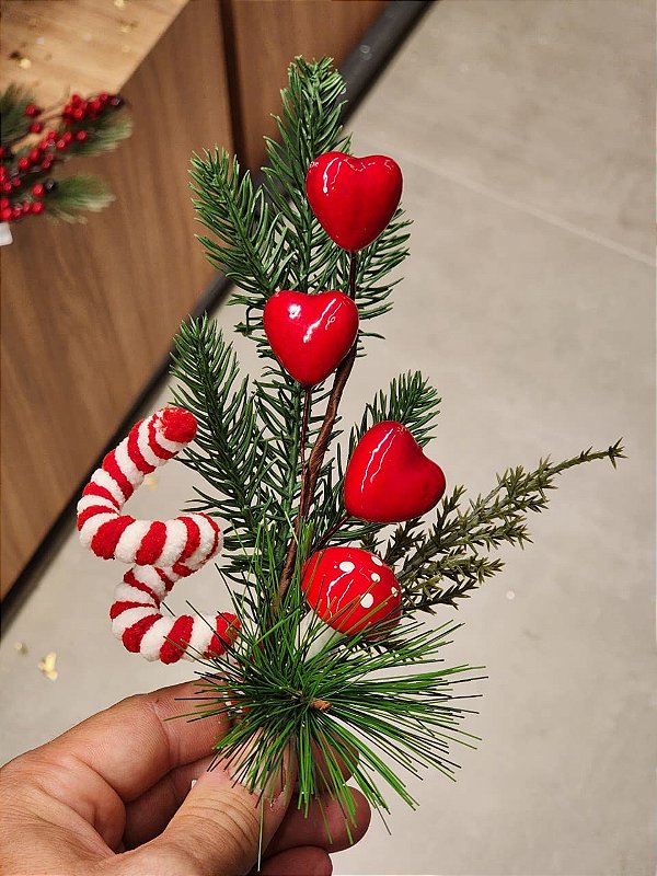 GALHO DECORATIVO BERRY CORAÇÃO 32CM - PRÉ VENDA 2026