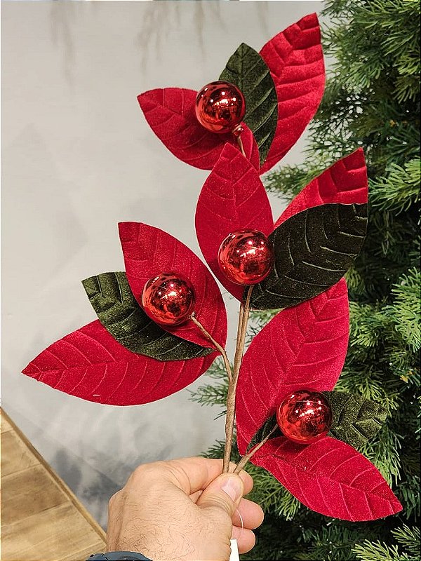 GALHO FOLHA VELUDO VERMELHO E VERDE COM BOLAS 60CM - PRÉ VENDA 2026