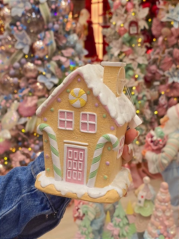 CASA GINGERBREAD EM RESINA CANDY 15CM - PRÉ VENDA 2026