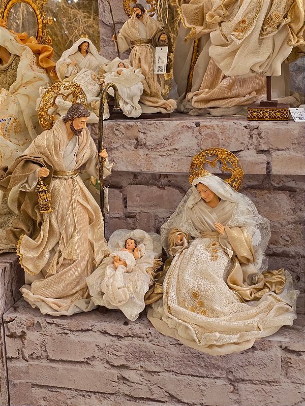 SAGRADA FAMÍLIA LUXO LINHA SACRA NUDE E DOURADO 45CM - PRÉ VENDA 2026