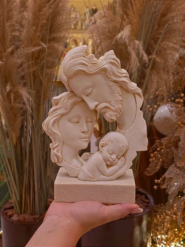 ESTATUA SAGRADA FAMÍLIA EM RESINA 22,7CM - PRÉ VENDA 2026