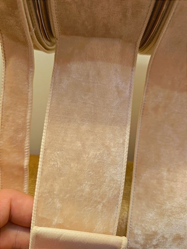 FITA ARAMADA VELUDO OFF WHITE 6,3CM - PRÉ VENDA 2026