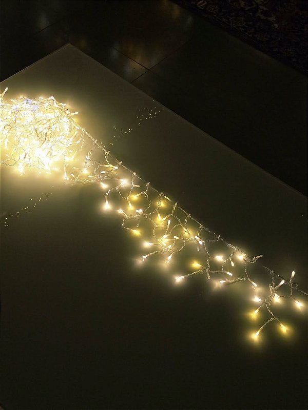 PISCA CASCATA 400 LEDS WARM 5 METROS COM STROBO WARM USO INTERNO E EXTERNO BIVOLT